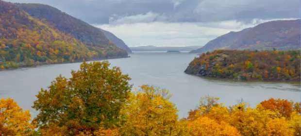 Hudson Valley 2 Day Itinerary: Fall Trains, Fancy Mansions, Woodstock and West Point